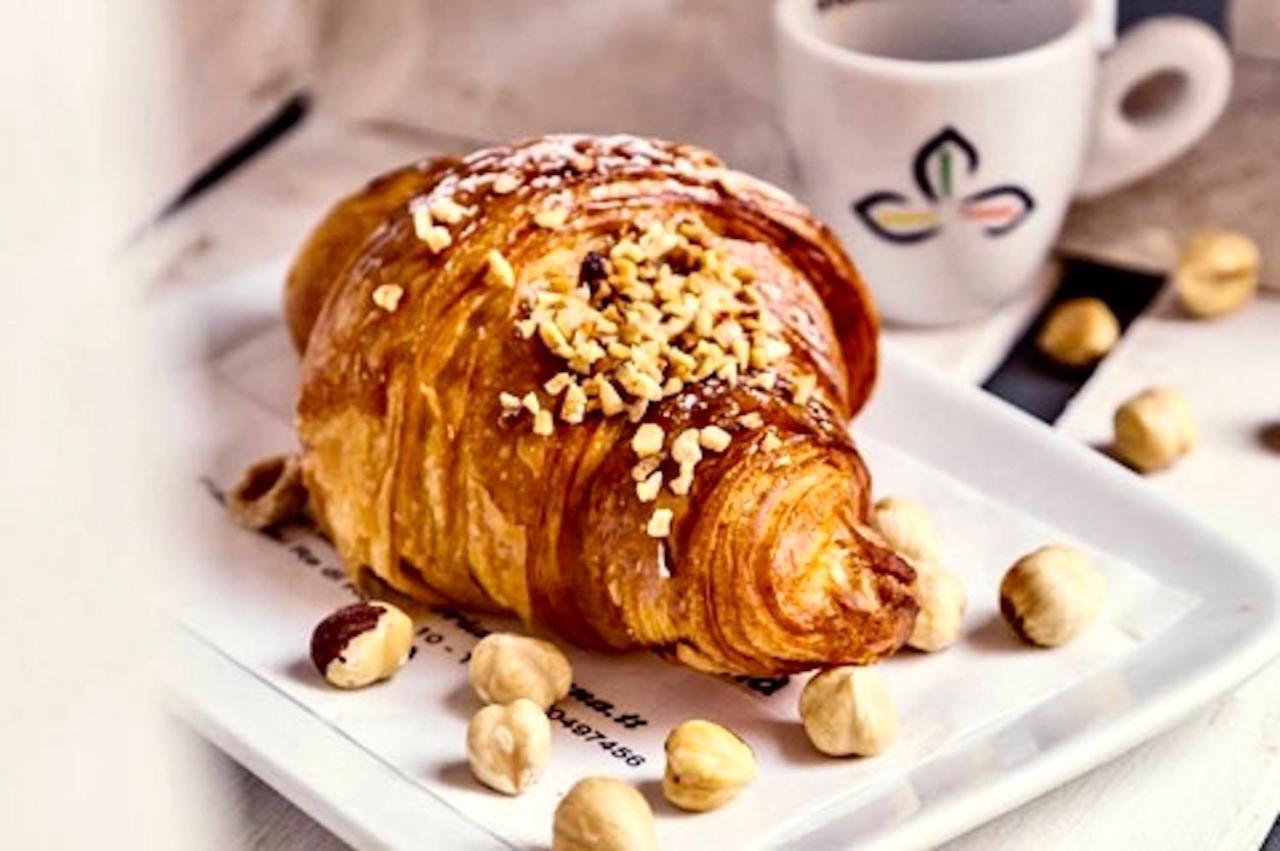 Cesare'S Home Катания Екстериор снимка